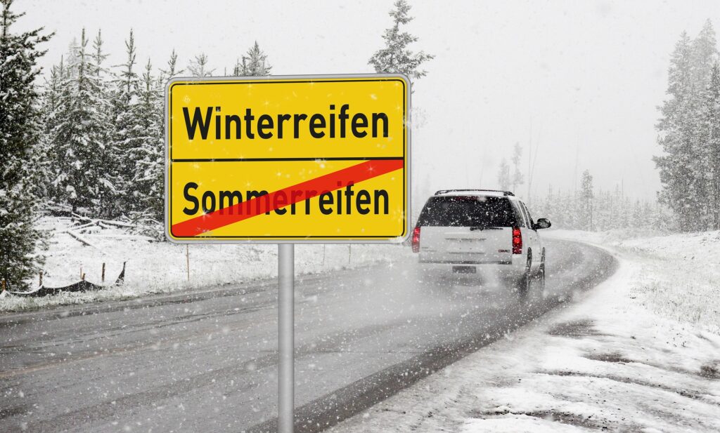 Ein Auto ohne Winterreifen erhöht das Unfallrisiko im Winter extrem!